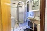 Bad / Dusche - 3-Zimmer-Wohnung mit Balkon und praktischer Raumaufteilung