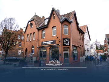 Attraktives Wohn- und Geschäftshaus in der Fußgängerzone von Neustadt a. Rbge., 31535 Neustadt am Rübenberge, Zweifamilienhaus