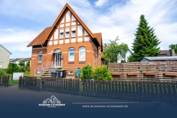 Zweifamilienhaus in Garbsen-Berenbostel – vermietetes Anlageobjekt mit Potenzial, 30827 Garbsen, Zweifamilienhaus