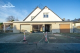 Außenansicht - Sehr großzügiges Zweifamilienhaus mit außergewöhnlichem Grundriss und schönem Garten in Langenhagen
