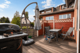 Terrasse - Flexibles Zweifamilienhaus in Garbsen – In zentraler, familienfreundlicher Lage
