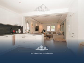 Flexibles Zweifamilienhaus in Garbsen – In zentraler, familienfreundlicher Lage, 30823 Garbsen, Zweifamilienhaus