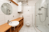 Badezimmer - Gepflegte 2-Zimmer-Wohnung mit Stellplatz und Balkon in Hannover