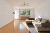 Wohnzimmer - Gepflegte 2-Zimmer-Wohnung mit Stellplatz und Balkon in Hannover