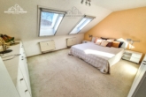 2. Ebene Schlafzimmer - Großzügige 4-Zimmer-Maisonette mit 2 Balkonen, Dachterrasse & Garage in Garbsen-Berenbostel