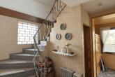 Treppe - Einfamilienhaus mit Potenzial, Vollkeller und Garten in Wedemark-Resse