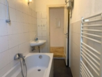 Badezimmer - Helle 3-Zimmer-Wohnung mit Dielenboden und modernem Bad in Hannover-Vahrenwald/List