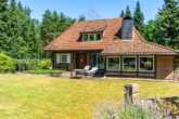 Außenansicht - Historisches Fachwerk mit modernem Wohnkomfort – modernisiert mit Pool & Sauna auf Naturgrundstück