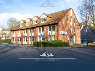 Gepflegtes Fitness- und Gewerbeobjekt mit Sauna und vielseitigem Nutzungspotenzial in Wunstorf, 31515 Wunstorf, Praxishaus