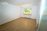 Gäste / Kind - 3 Zimmer Wohnung in bester Lage in Hannover Groß-Buchholz mit großzügigem Balkon