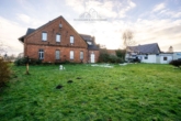 Garten - Mischimmobilie mit Zweifamilienhaus und vermieteter Werkstatt-/Lagerhalle auf 3.885 m² in Garbsen