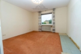 Schlafzimmer - 3-Zimmer-Wohnung mit Balkon, Garage und guter Raumaufteilung in Alt-Garbsen
