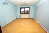 Schlafzimmer - RESERVIERT 3-Zimmer-Eigentumswohnung mit Loggia und 2 Tiefgaragenstellplätzen in Garbsen-Berenbostel