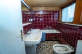 OG Badezimmer - Einfamilienhaus auf Grundstück in Feldrandlage – 1.140 m² mit großem Neubaupotenzial