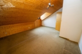 Schlafzimmer - Wohnen auf versetzten Ebenen – Reihenendhaus in Barsinghausen