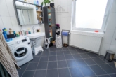 Badezimmer - Vielseitige Schlachterei mit großer Wohnung, modernem Betriebsgelände und Entwicklungspotenzial