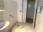 Badezimmer - Geräumige 3-Zimmer-Wohnung – ideal für handwerklich Begabte