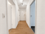 Flur - Moderne 3-Zimmer-Wohnung mit Balkon und Schallschutzfenstern in Herrenhausen