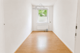 Schlafzimmer - 2-Zimmer-Wohnung mit Altbau-Charme im Erdgeschoss in Hannover-List