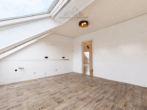 Küche - Großzügige 3-Zimmer-Dachgeschosswohnung mit sonniger Dachterrasse & zwei Bädern