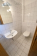 Gäste WC - mittels KI leergeräumt - Reihenmittelhaus mit Terrasse und Garten in Garbsen