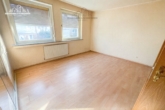 Schlafzimmer - mittels KI leergeräumt - Reihenmittelhaus mit Terrasse und Garten in Garbsen
