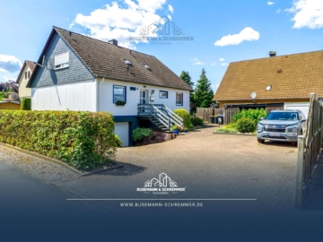 Großzügiges Einfamilienhaus mit Werkstatt, gepflegtem Garten und vielseitigem Raumangebot, 31515 Wunstorf, Einfamilienhaus