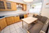 Küche - Wohnen mit Ausblick – 3-Zimmer-Wohnung mit Aufzug, Garage & besonderer Privatsphäre in Seelze