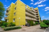 Außenansicht - Wohnen mit Ausblick – 3-Zimmer-Wohnung mit Aufzug, Garage & besonderer Privatsphäre in Seelze