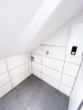 Waschmaschienenanschluss - Kernsaniertes 1-Zimmer-Dachgeschossapartment mit Stellplatz – zentral in Lehrte gelegen