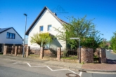 Außenansicht - Modernisiertes Einfamilienhaus mit Pool, PV-Anlage & Ausbaupotenzial in Garbsen-Havelse