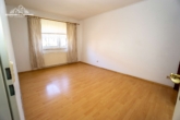 OG - Schlafzimmer - Familienfreundliches Reihenmittelhaus mit viel Platz, Terrasse und Garten in Hannover-Wettbergen