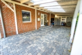 Carport - Großzügiges Wohnen mit moderner Ausstattung und wunderschöner Terrasse in Garbsen Osterwald